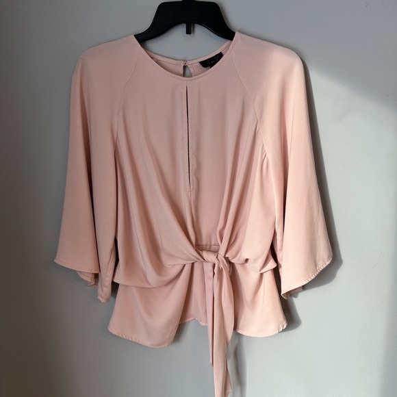 Topshop Keyhole flutter sleeve pink blouse size 8- Wicked look- flowy breezy - Picture 2 of 8
